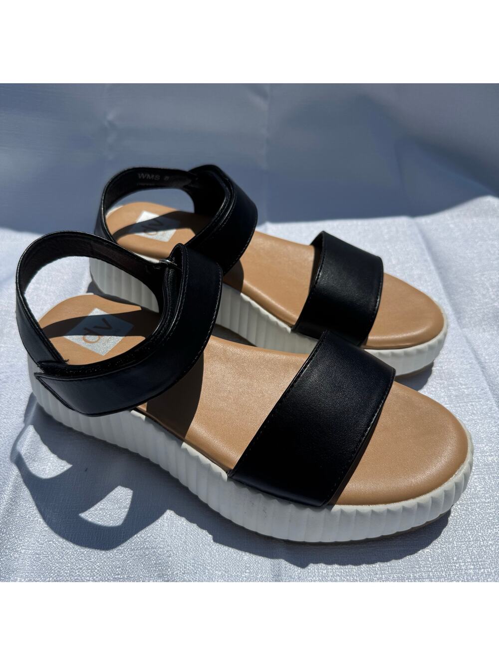 DV by Dolce Vita Finesse Sandals Black White Platform Strap Womens Size 8 Summer